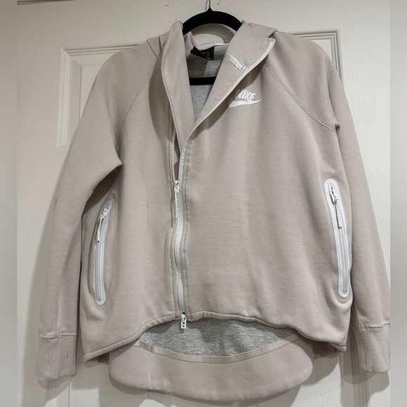 Women’s size Small Nike Tech Hoodie - Picture 5 of 7